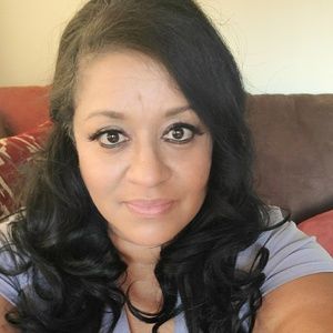 Meet your Posher, Carla